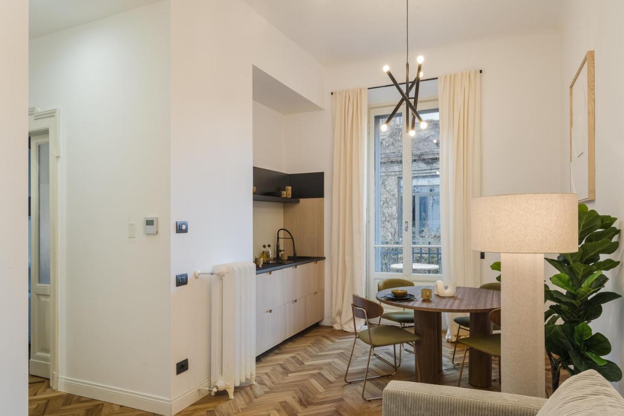 Casa Unica Milano - Elegant Apartment With Balcony - Centrale 1 Bagian luar foto