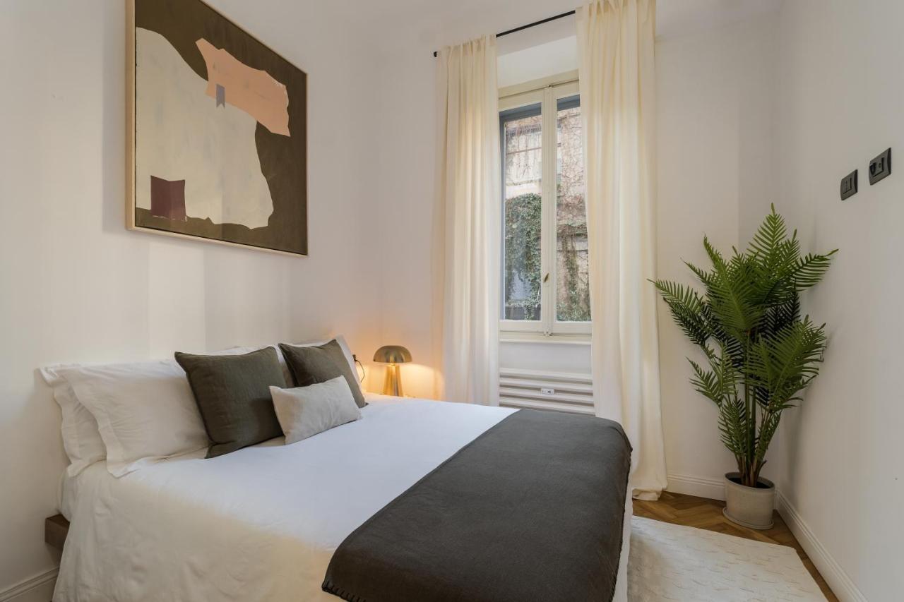 Casa Unica Milano - Elegant Apartment With Balcony - Centrale 1 Bagian luar foto